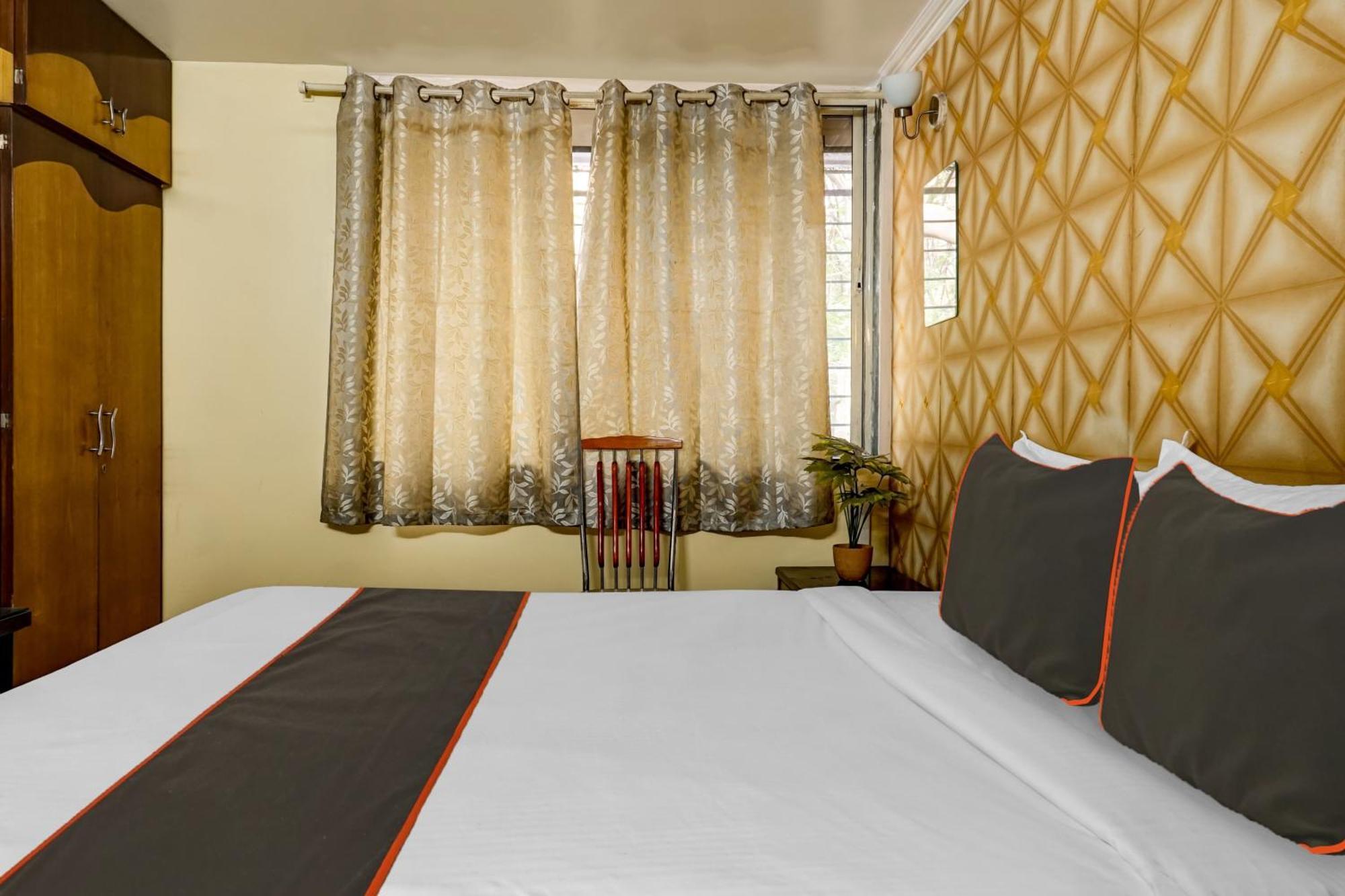 Hotel Galaxy Residency Kalyani Nagar Pune Ngoại thất bức ảnh