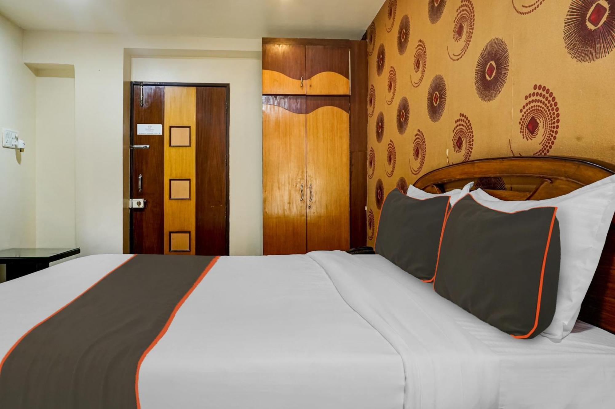 Hotel Galaxy Residency Kalyani Nagar Pune Ngoại thất bức ảnh
